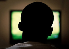 「テレビの視聴時間を減らすと、カロリー消費が増えるらしい」という研究結果