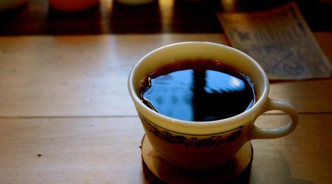 コーヒーはガンのリスクを高める？下げる？