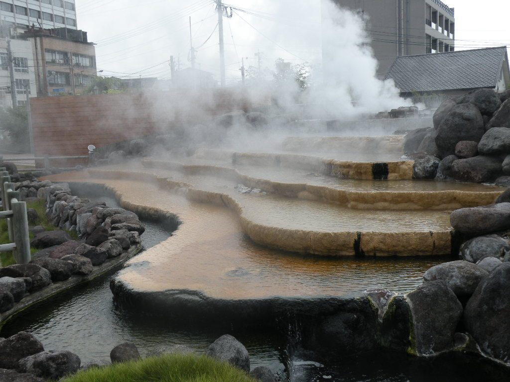 小浜温泉の湯気